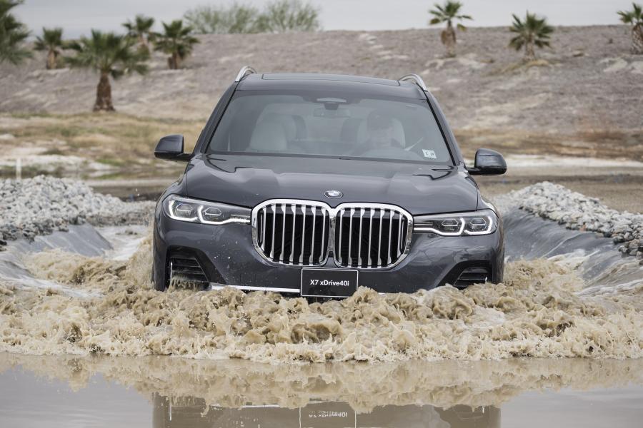  BMW X7 xDrive40i Design Pure Excellence (G07) 2019 года  (NA) (фото 10 из 42)